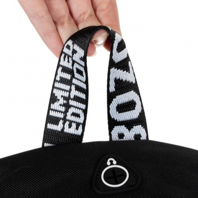 Chytrý svítící batoh s USB a penálem Kruzzel 19 l - černý - Obrázek 11