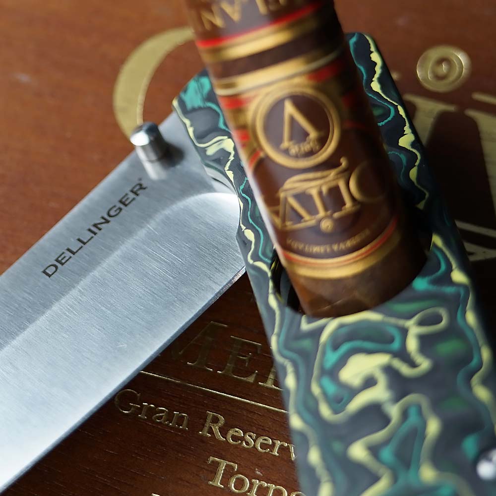 Zavírací nůž s ořezávačem doutníků Dellinger Cigar Cutter DC-53 Carbon - modrý-stříbrný - Obrázek 6