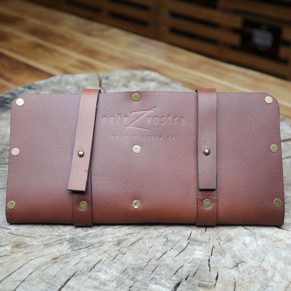 Praktické kožené pouzdro Zvostra na 4 nože - hnědé